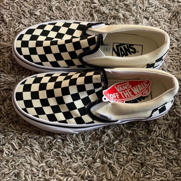 Brand new checkered vans - Picture 4 of 4